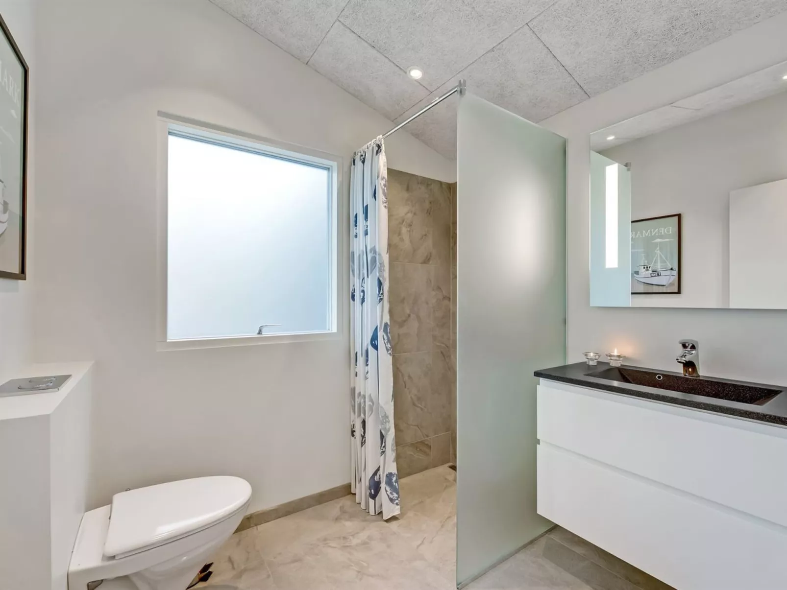 "Birger" - 300m from the sea-Binnen