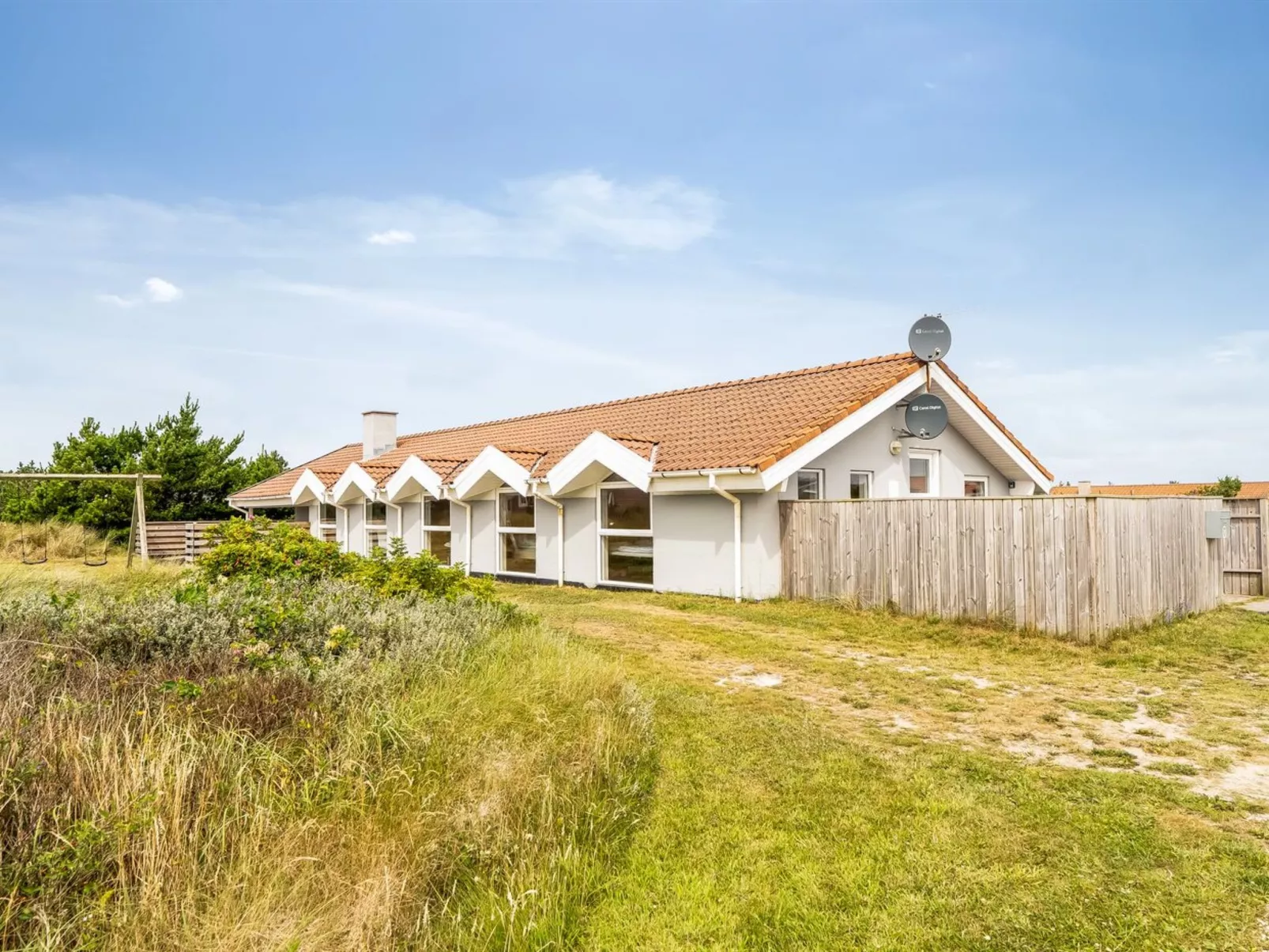 "Luzy" - 600m from the sea-Buiten