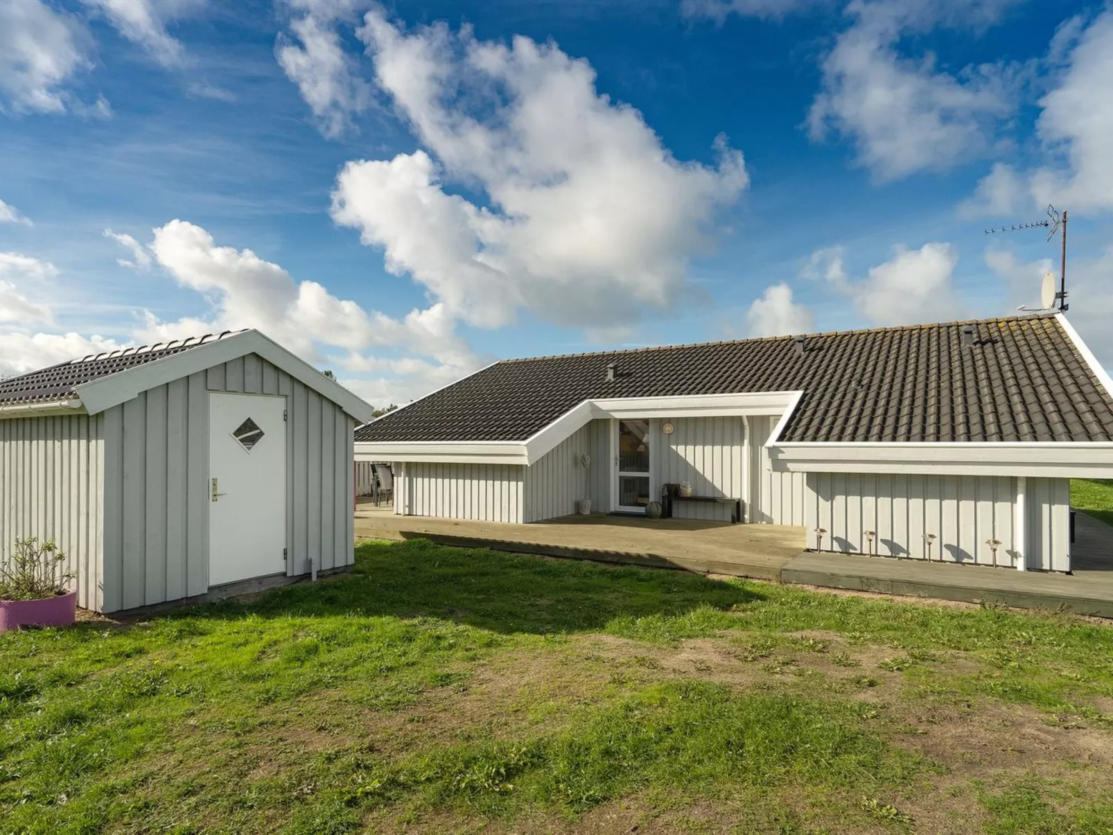 "Hava" - 450m from the sea-Buiten