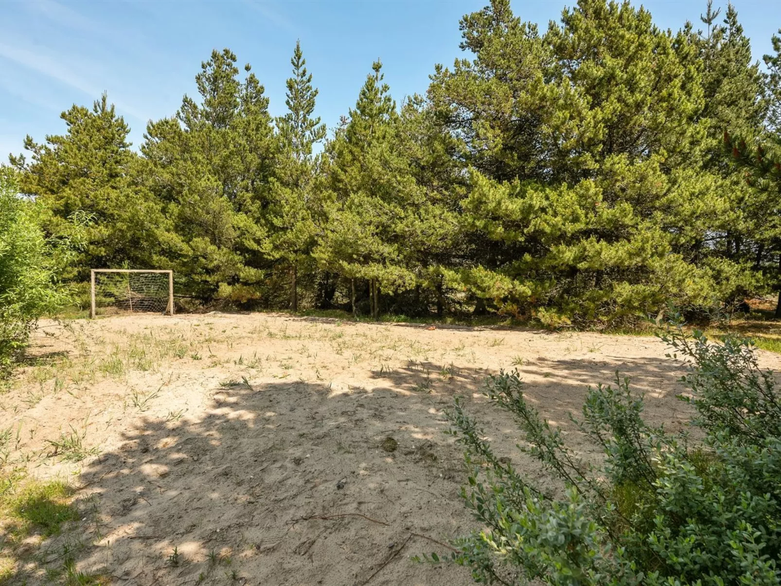 "Jonas" - 2.4km from the sea-Buiten