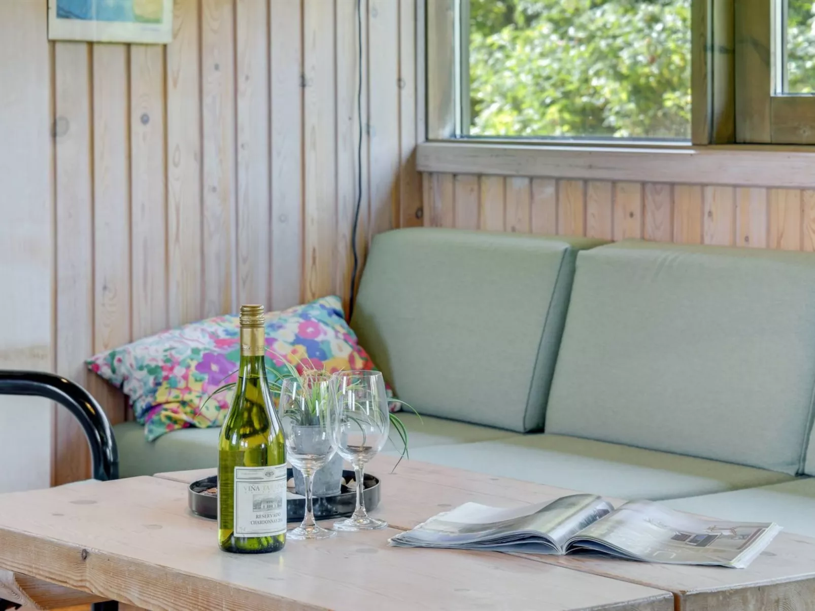 "Aiva" - 1.5km from the sea-Binnen