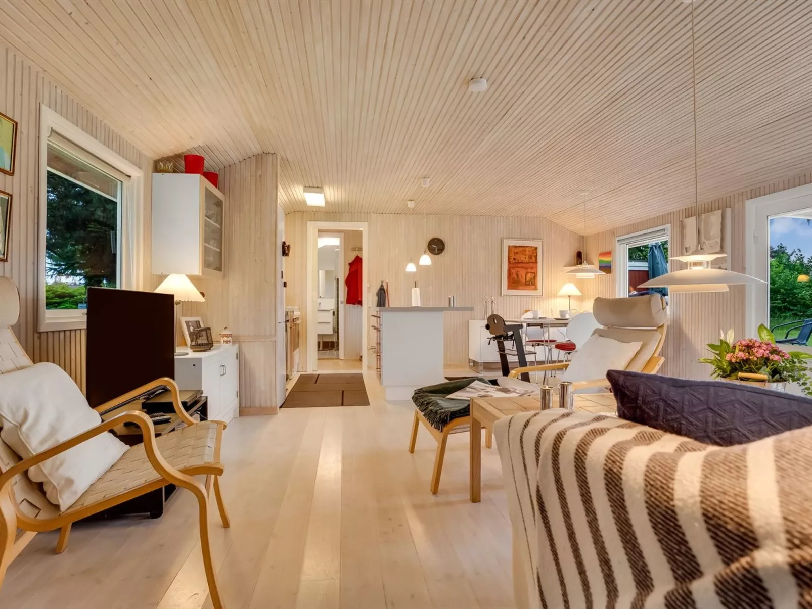 "Delma" - 750m from the sea-Binnen