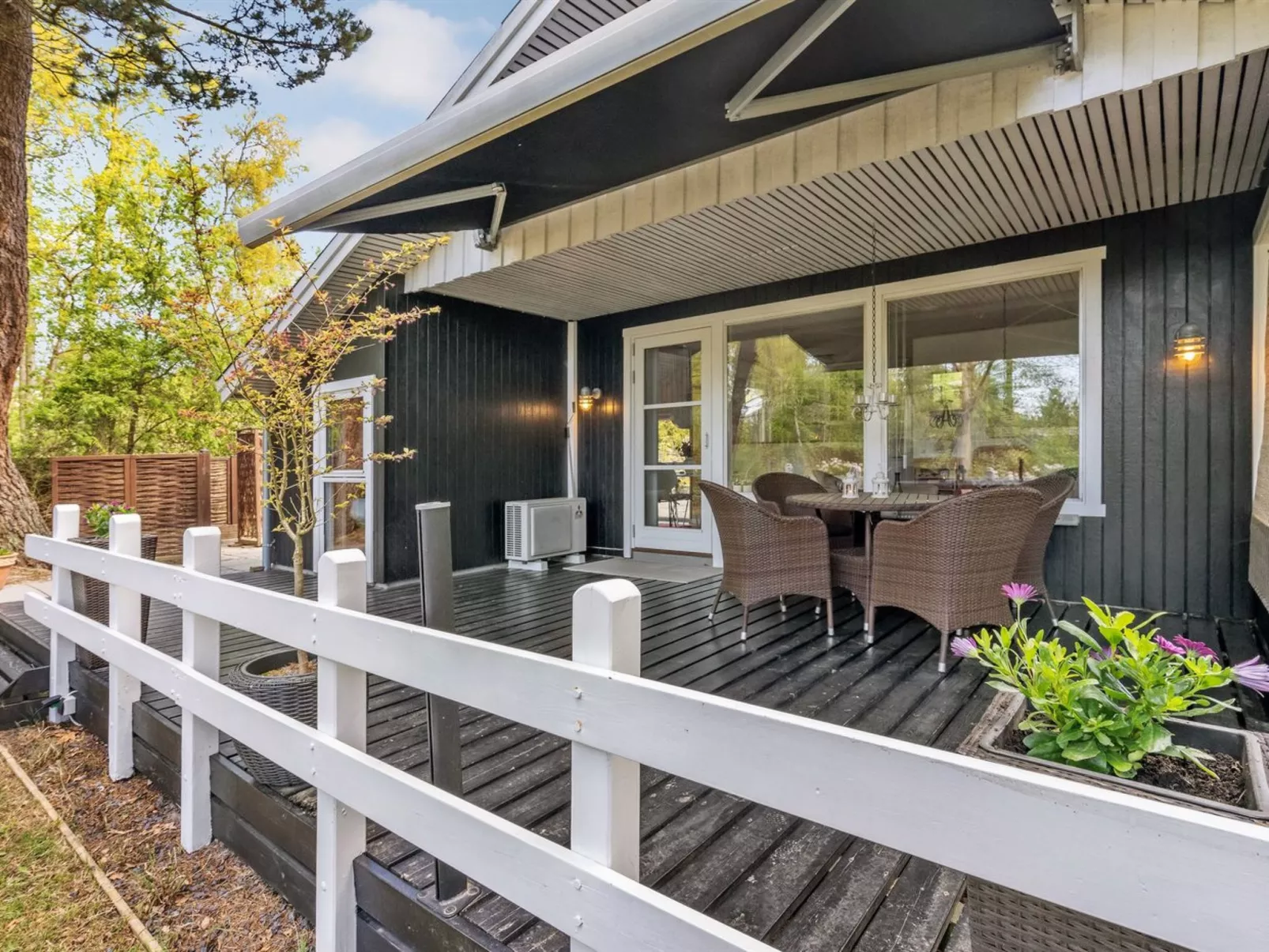 "Eweline" - 75m from the sea-Buiten