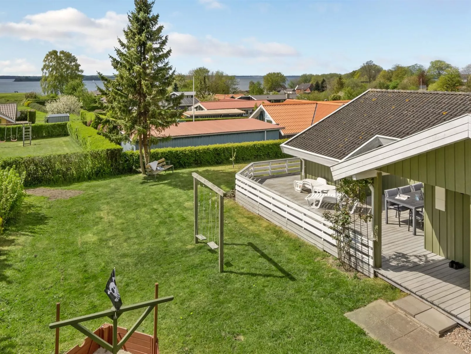 "Guldborg" - 400m to the fjord-Buiten