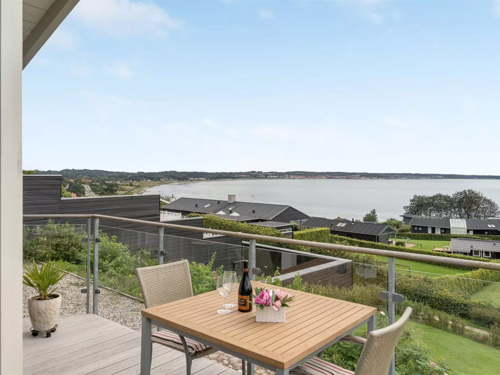 "Eilen" - 250m from the sea-Buiten