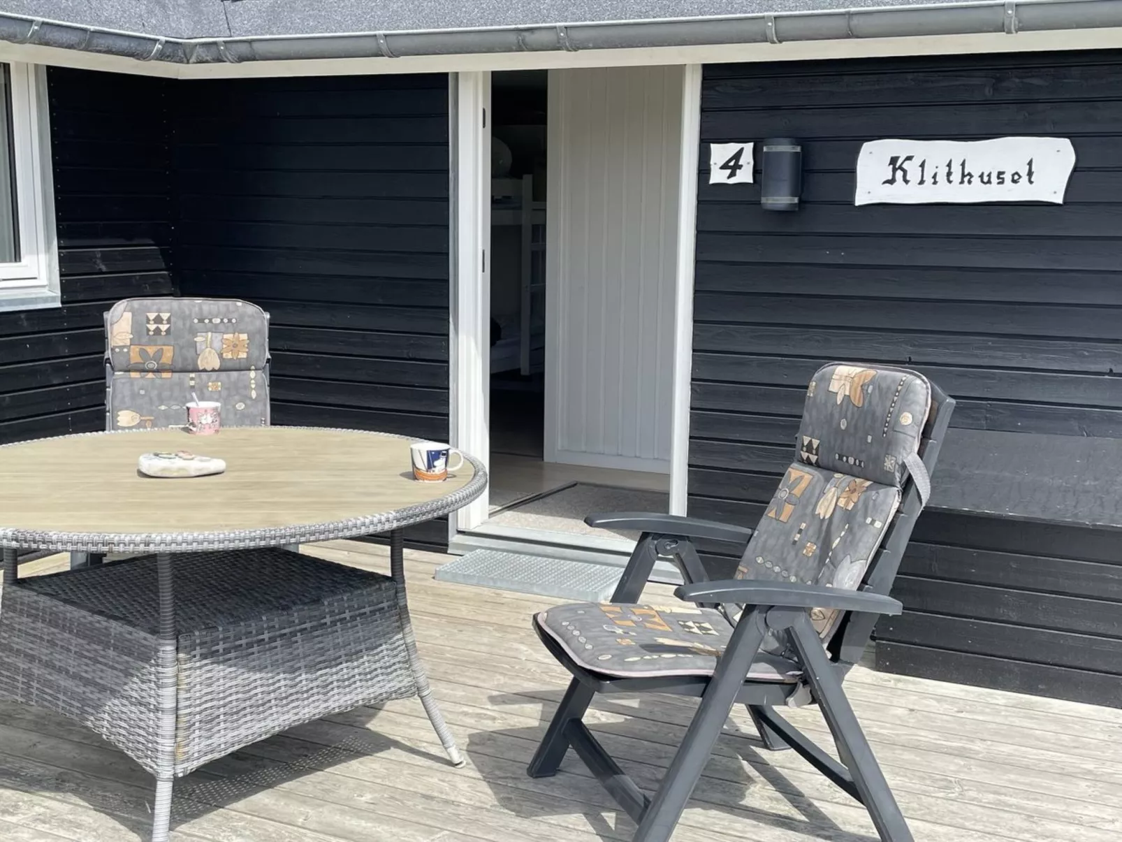 "Carelle" - 300m from the sea-Buiten