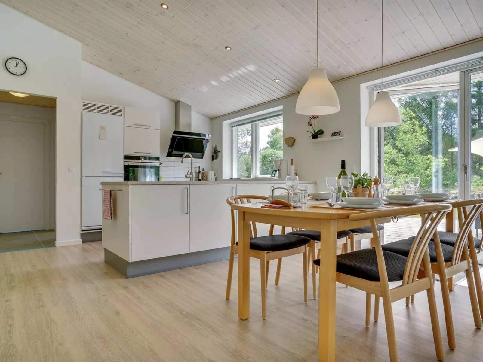 "Alona" - 250m from the sea-Binnen