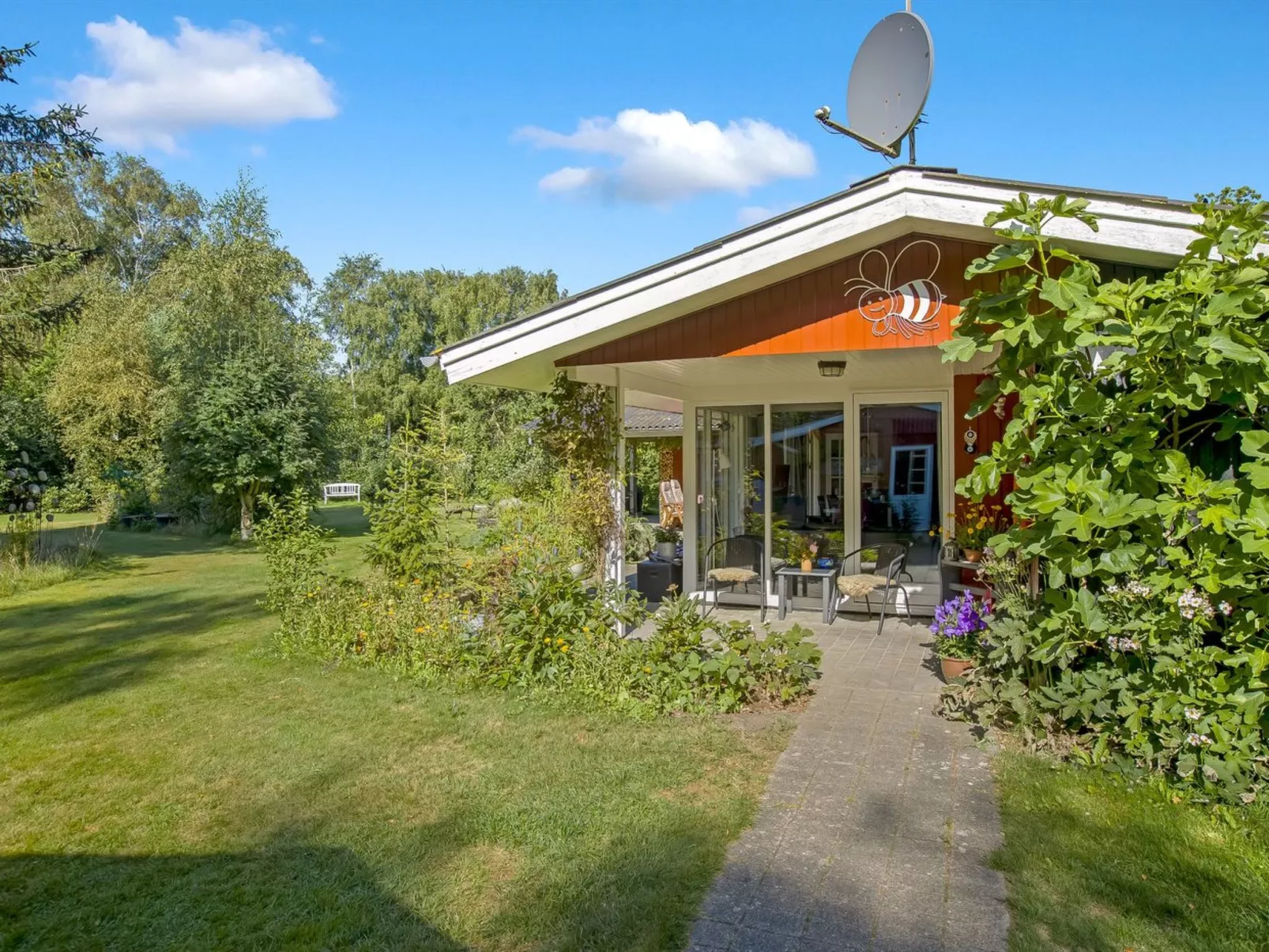 "Hartvig" - 800m from the sea