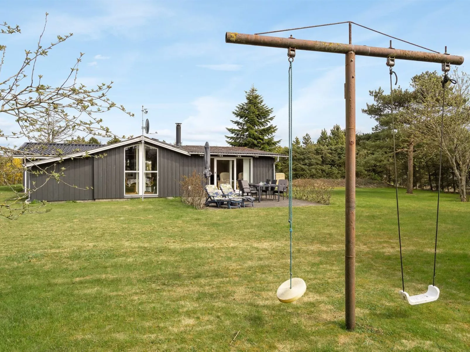 "Hope" - 350m to the fjord-Buiten