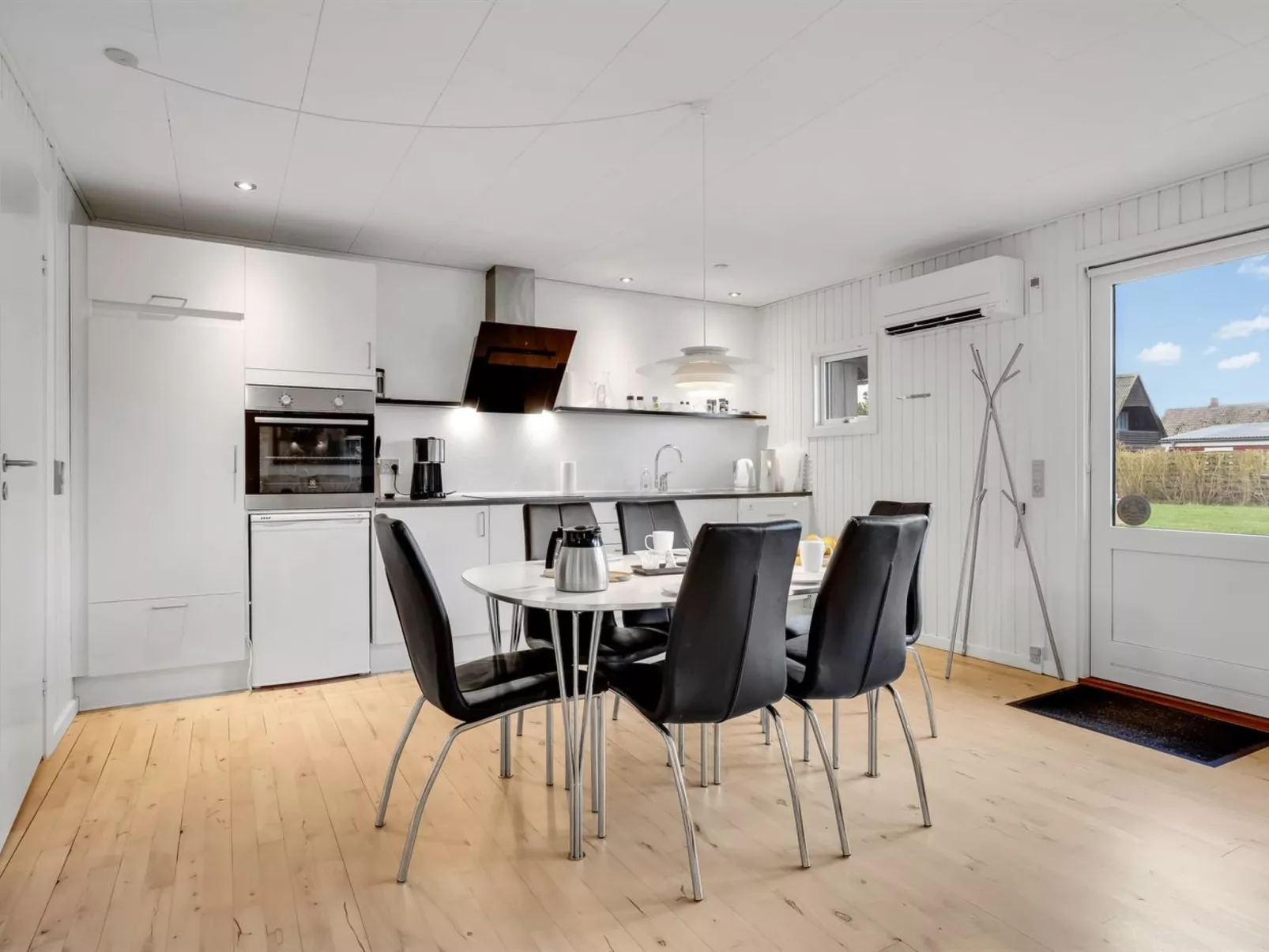 "Esther" - 700m from the sea-Binnen