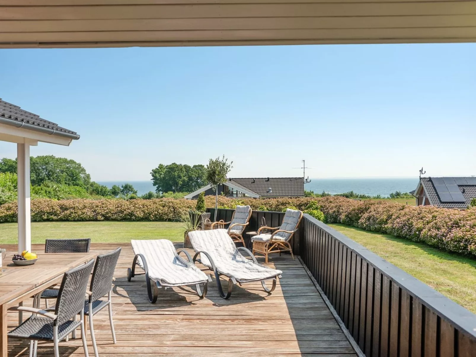 "Fridtjof" - 100m from the sea-Buiten