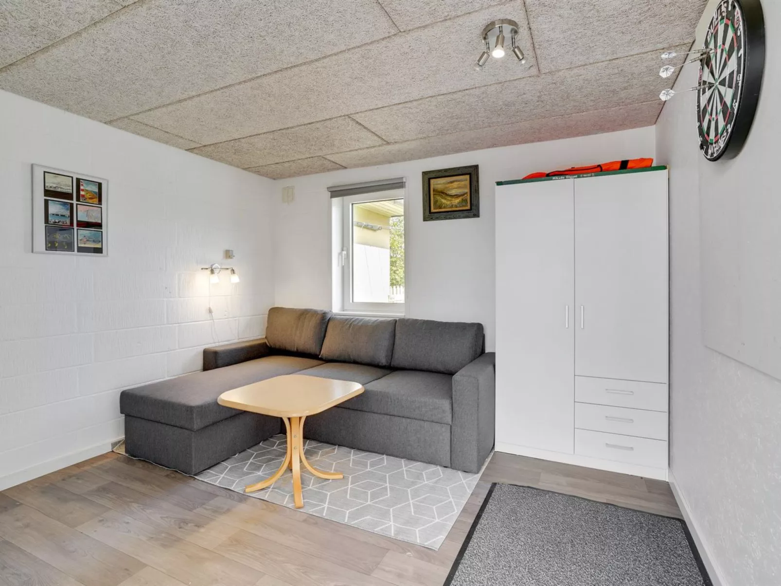 "Dagne" - 400m to the fjord-Binnen