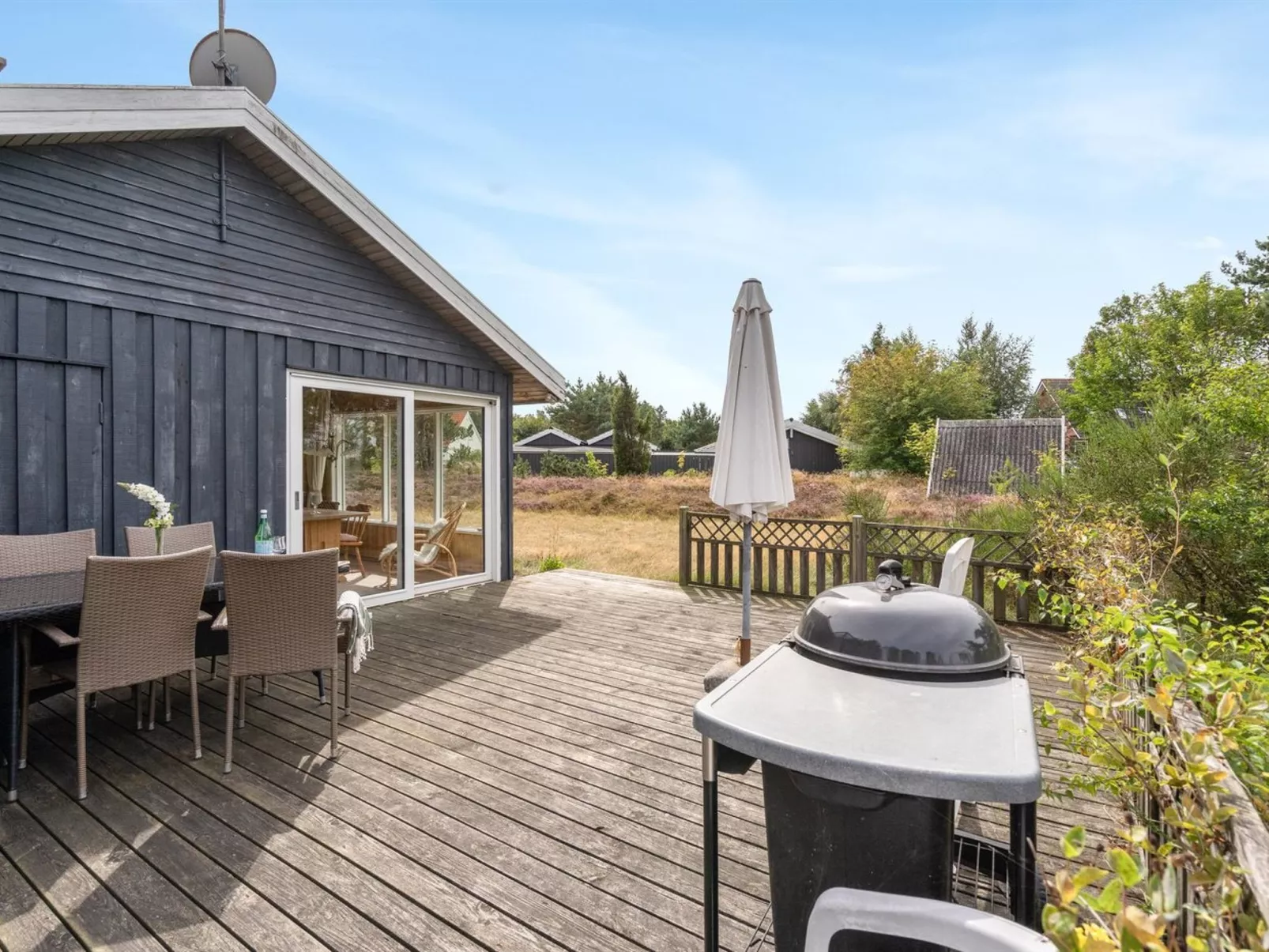 "Asmara" - 200m from the sea-Buiten