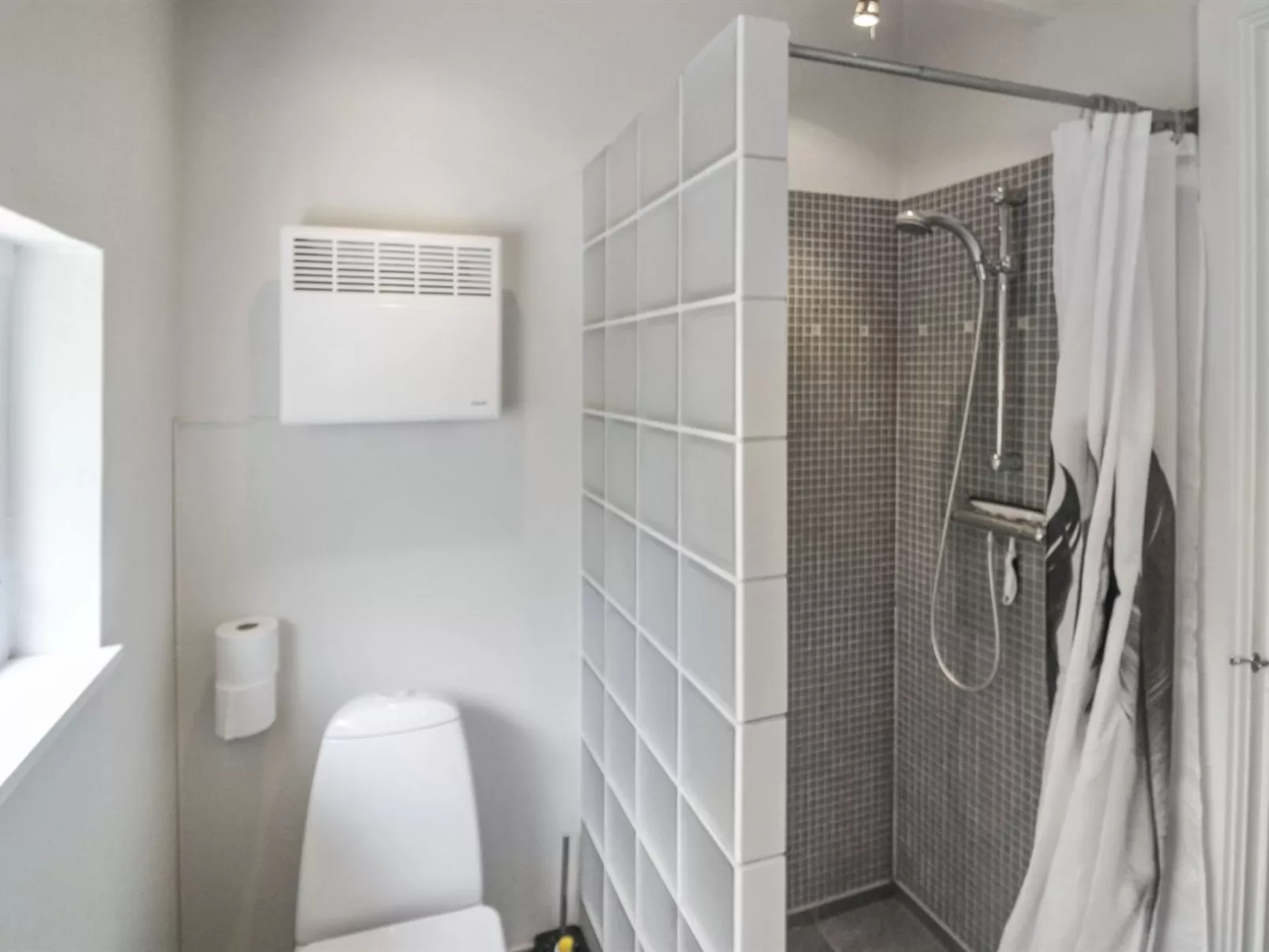 "Christella" - 200m from the sea-Binnen