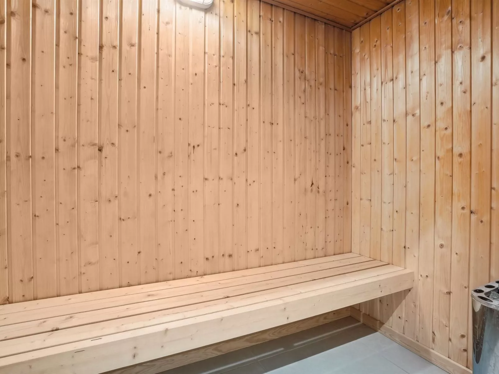 "Tenaya" - 200m from the sea-Binnen