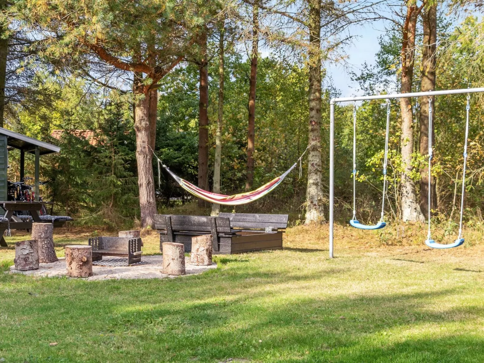 "Delco" - 200m from the sea