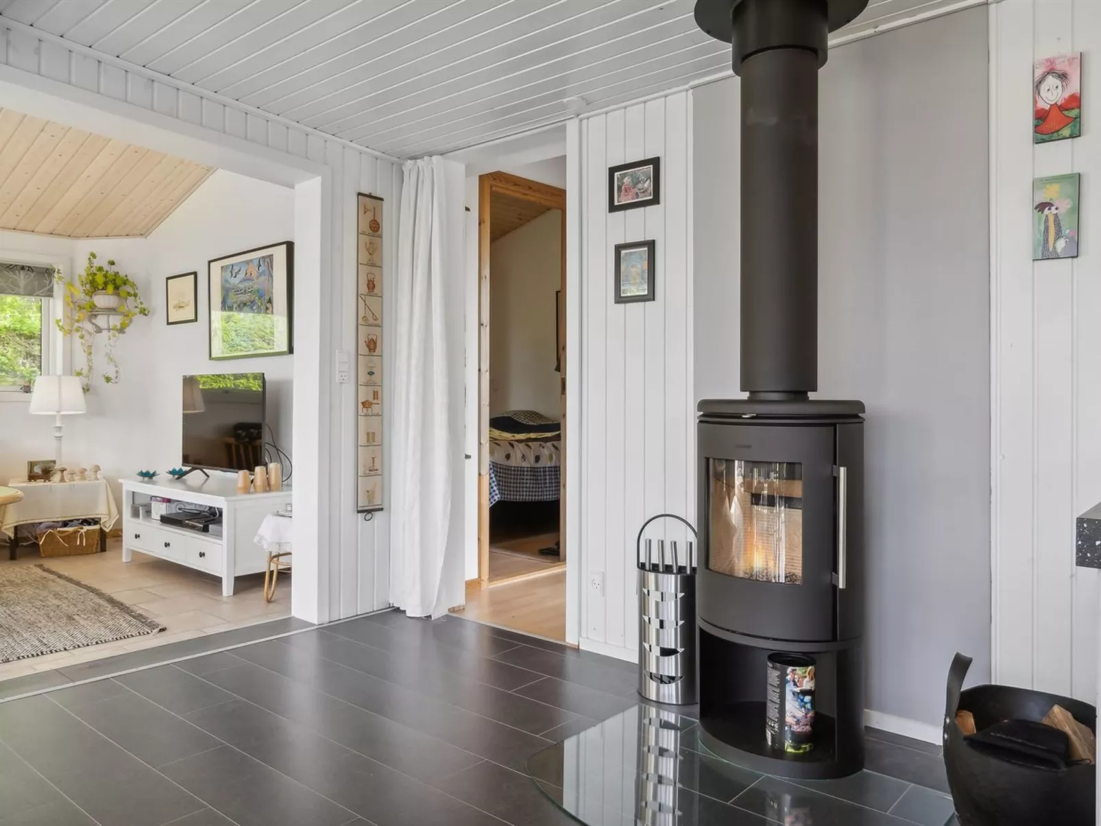 "Guthrik" - 900m from the sea-Binnen