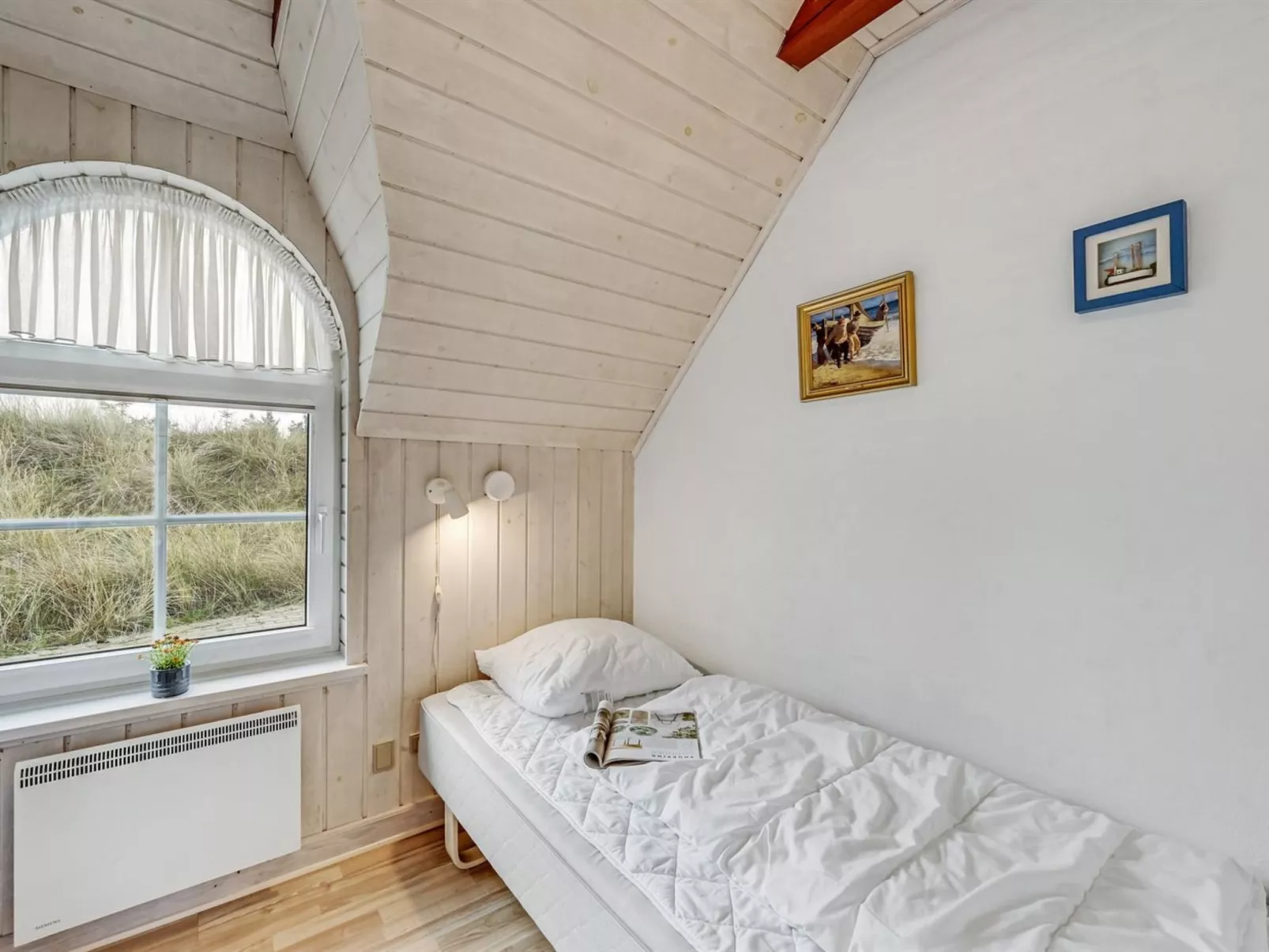 "Sannie" - 450m from the sea-Binnen