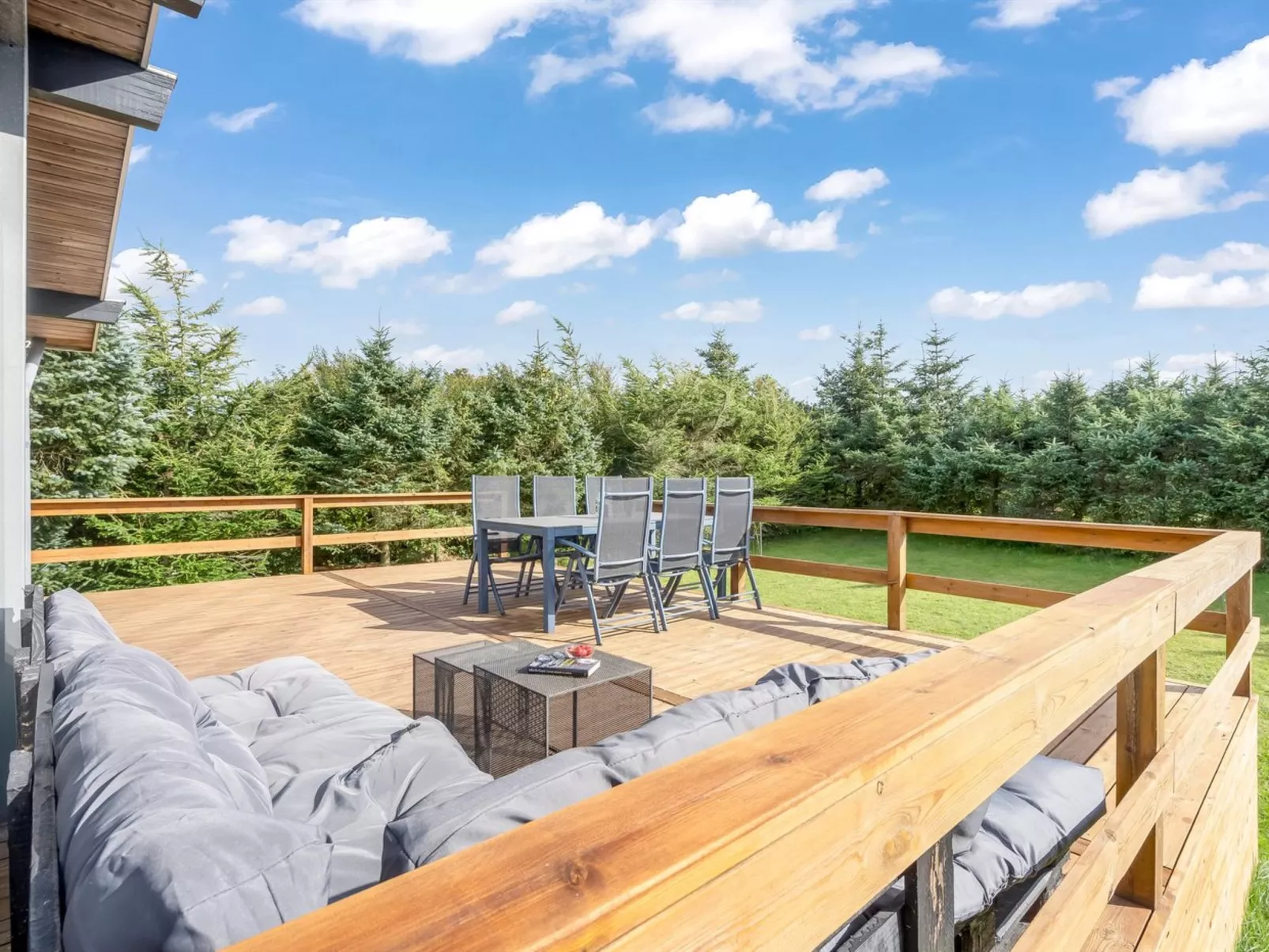 "Matilde" - 400m to the fjord-Buiten