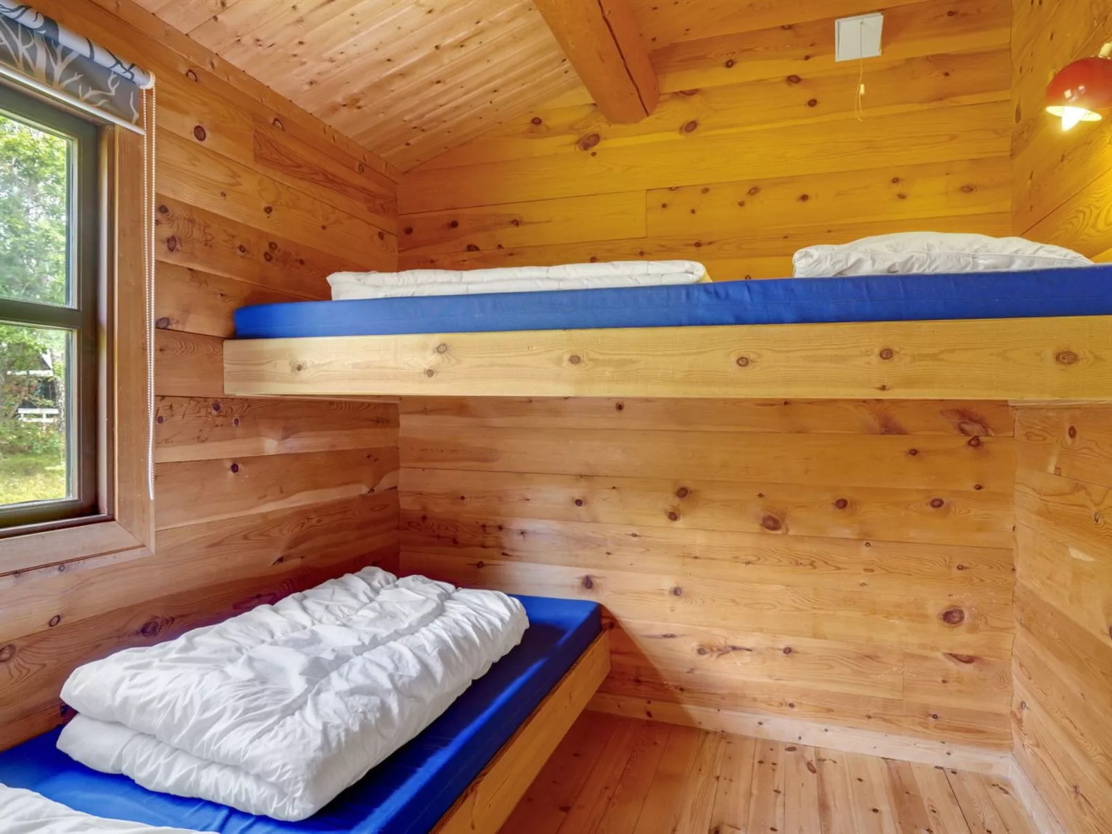 "Beatrix" - 700m from the sea-Binnen