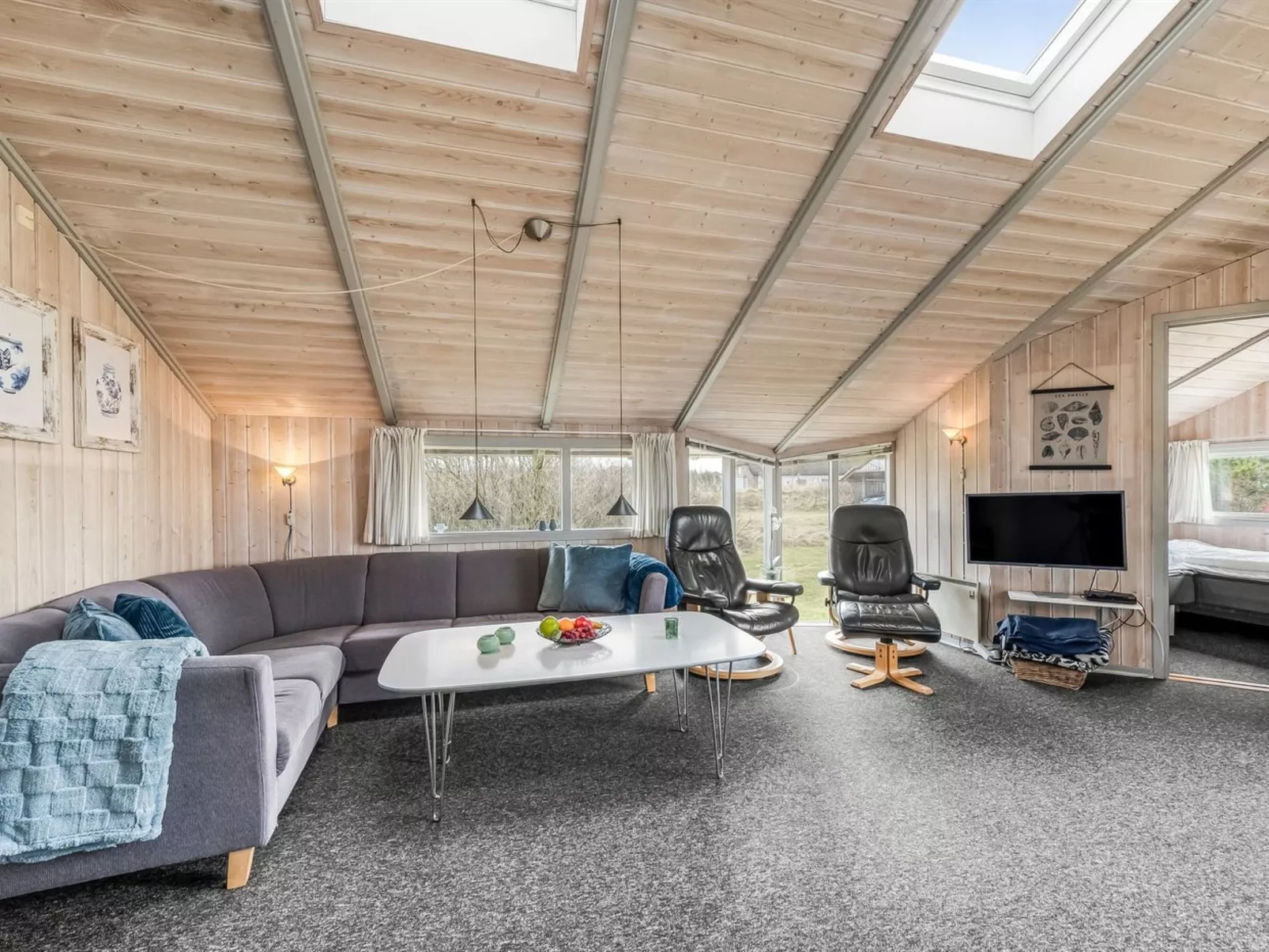 "Marisol" - 600m to the fjord-Binnen