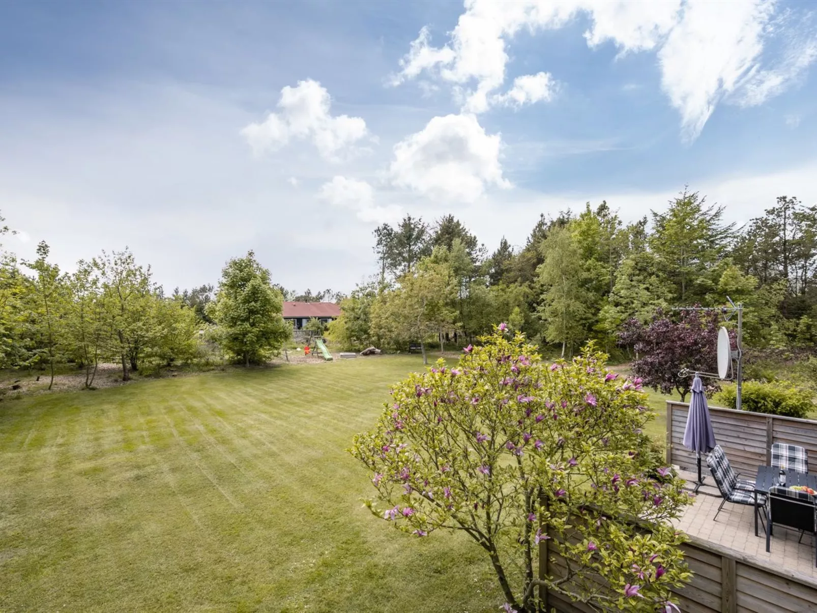 "Femija" - 500m to the fjord-Buiten