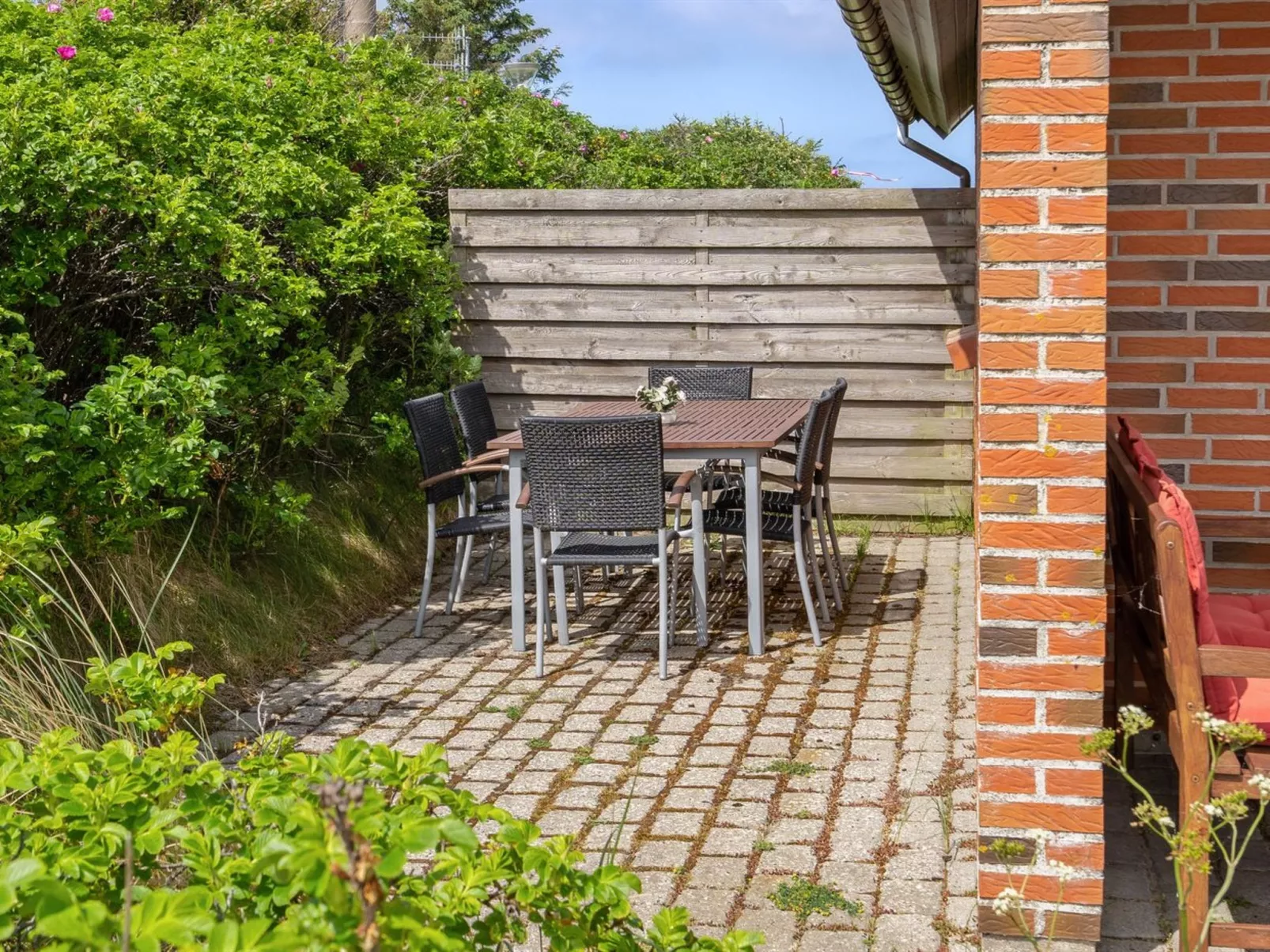 "Bjarnger" - 200m from the sea-Buiten