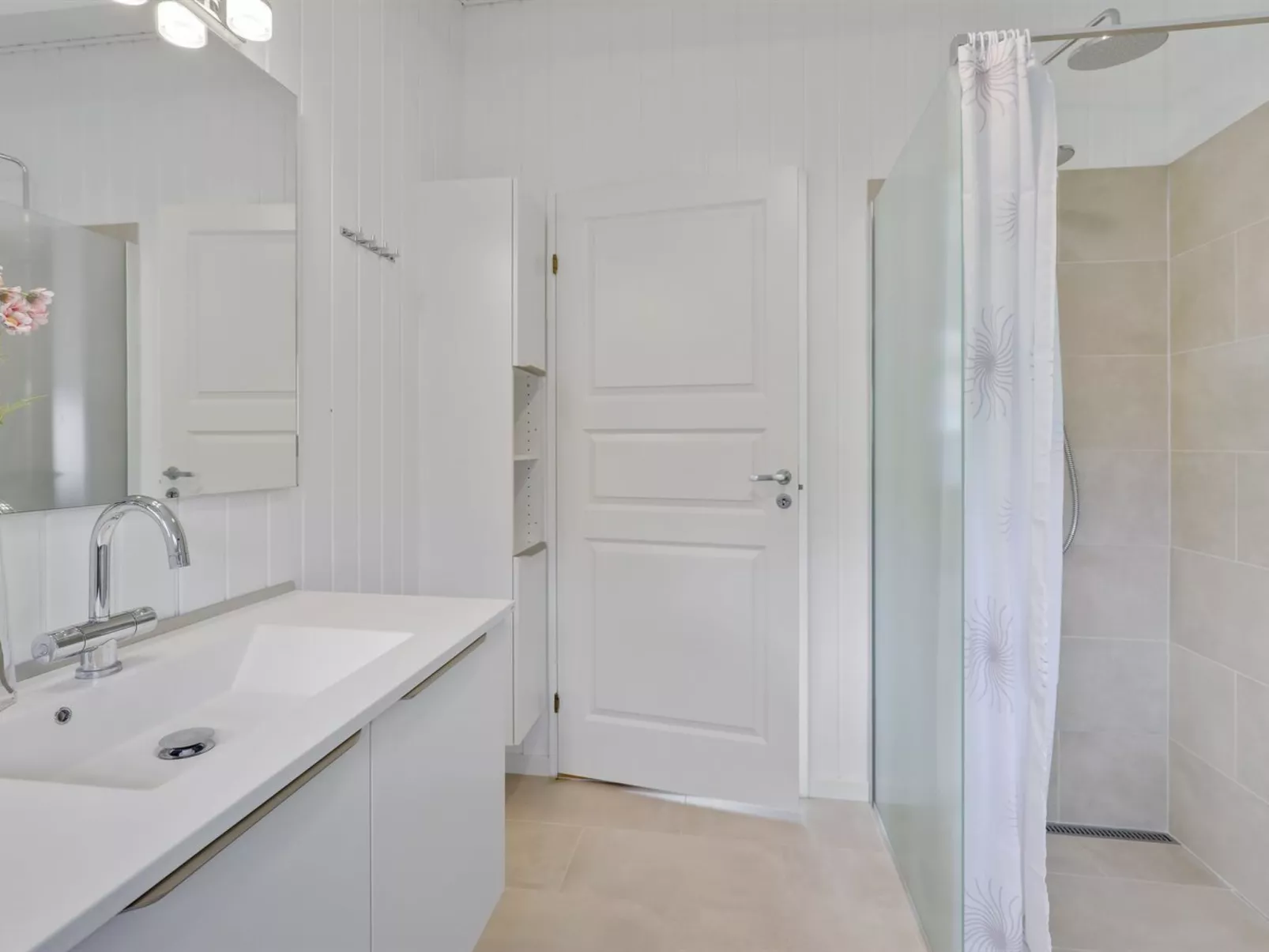 "Botolphus" - 20m from the sea-Binnen