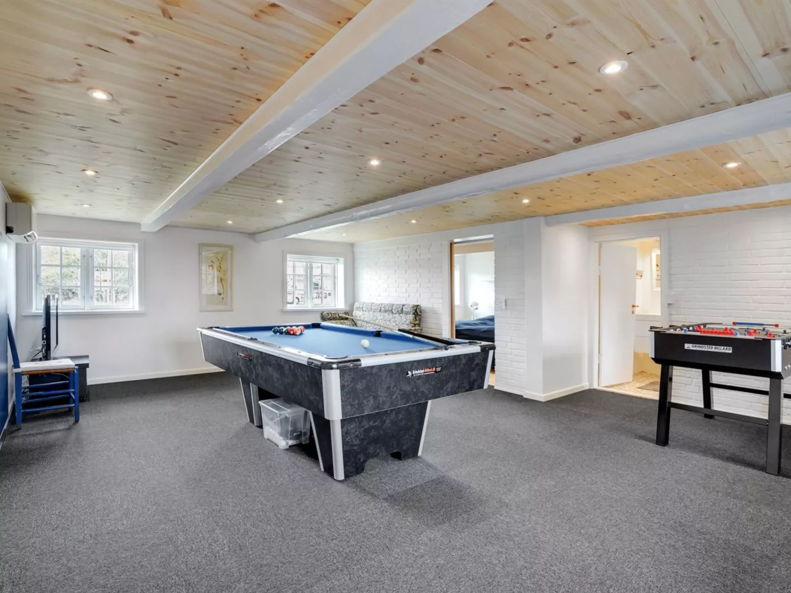 "Edelgard" - 4.5km from the sea-Binnen