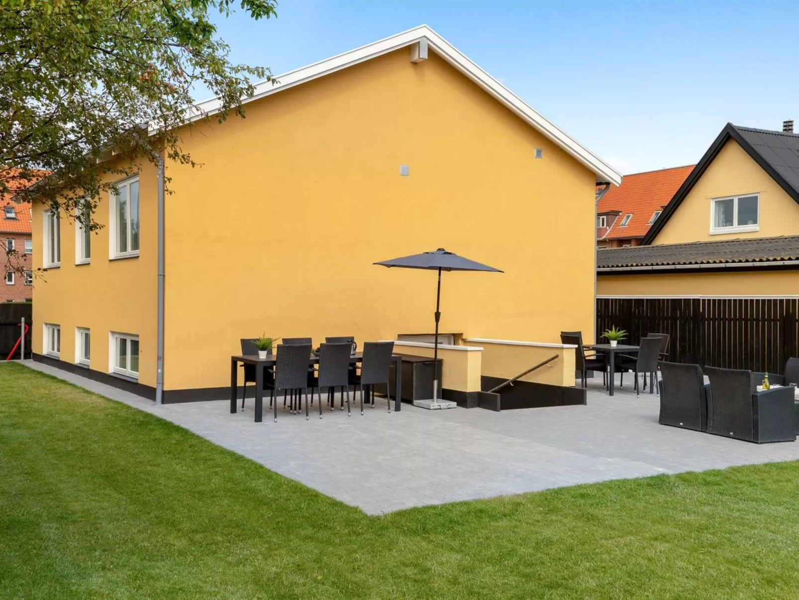 "Teodosij" - 1.1km from the sea-Buiten