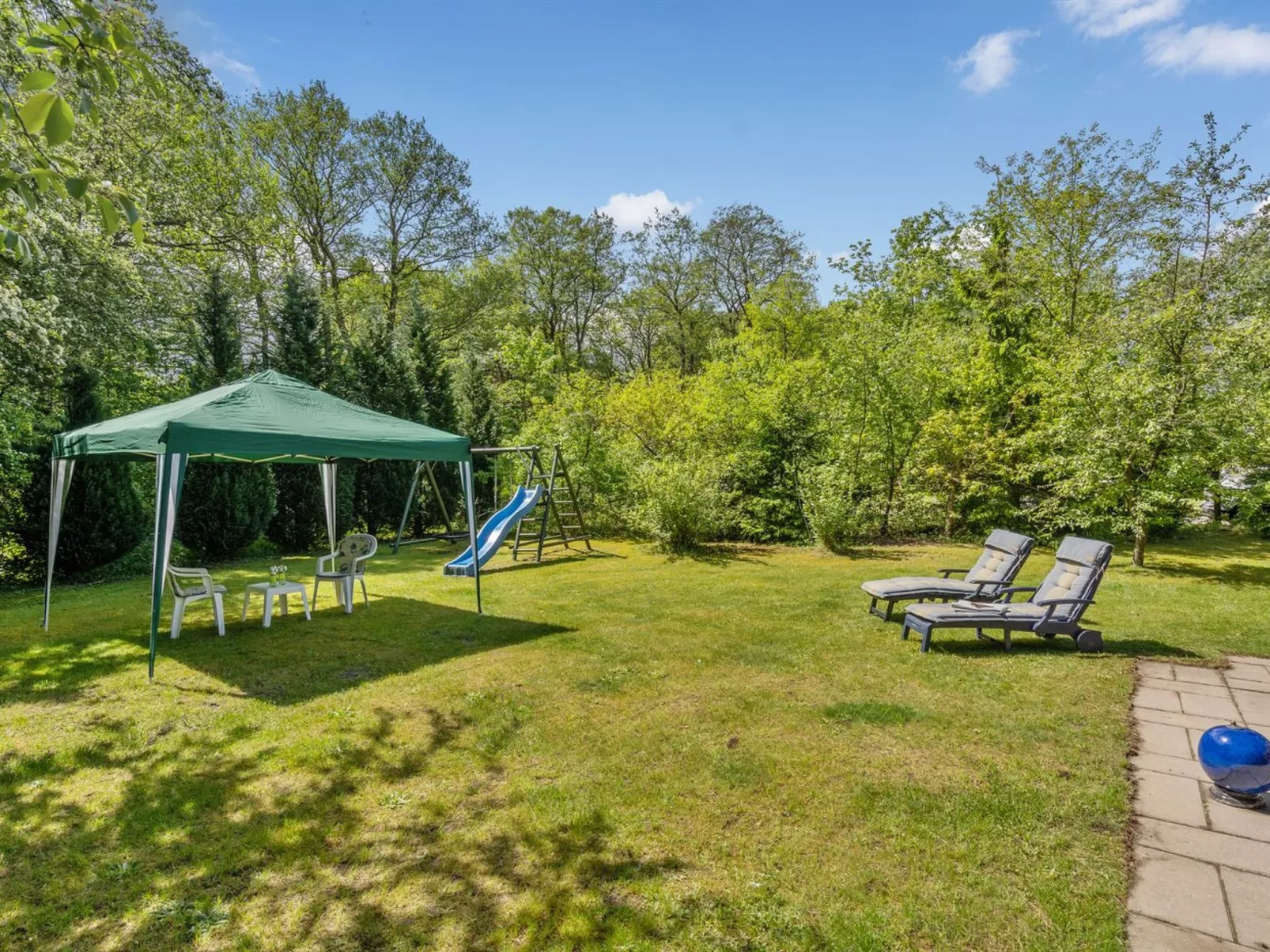 "Bette" - 8km from the sea-Buiten