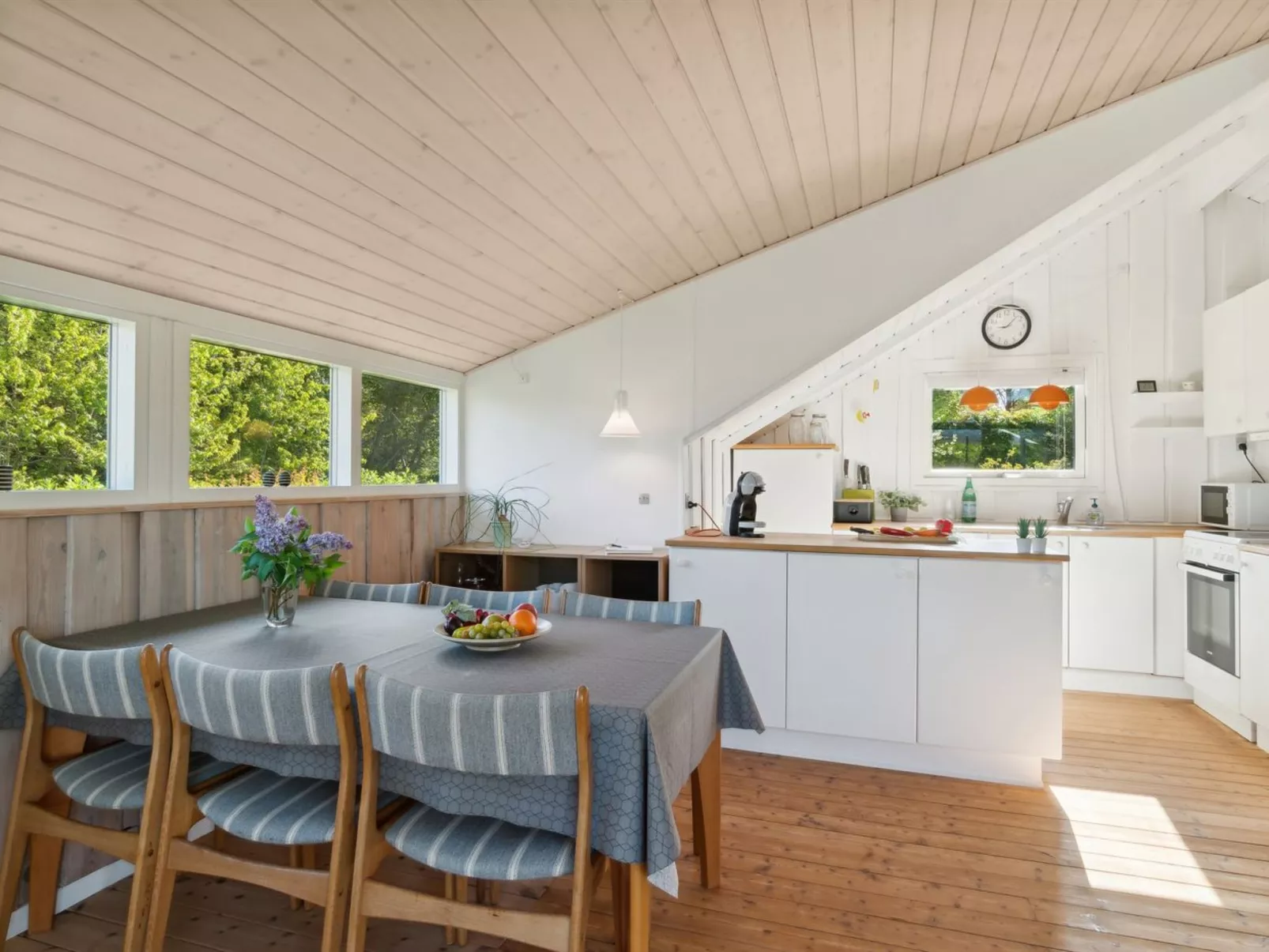 "Evamari" - 300m from the sea-Binnen