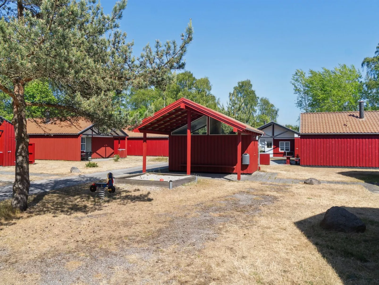 "Ferbine" - 400m from the sea-Buiten