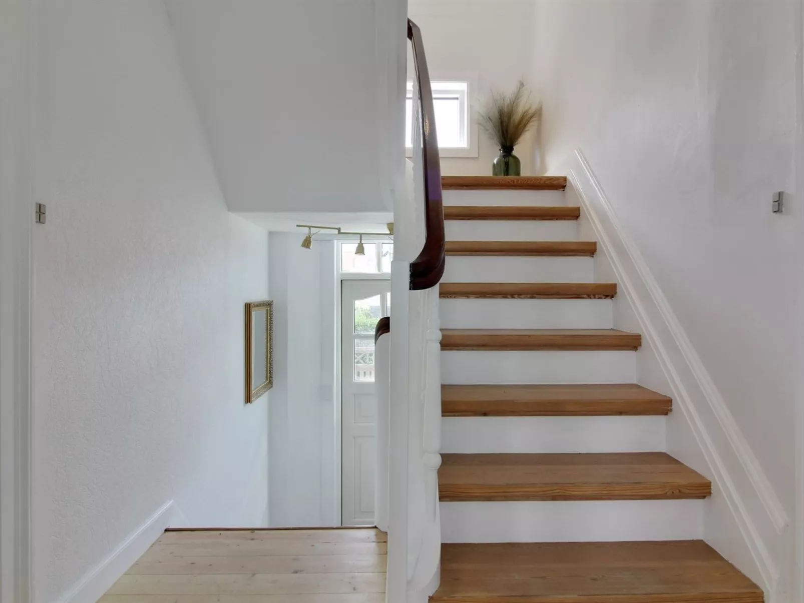 "Kosara" - 50m from the sea-Binnen