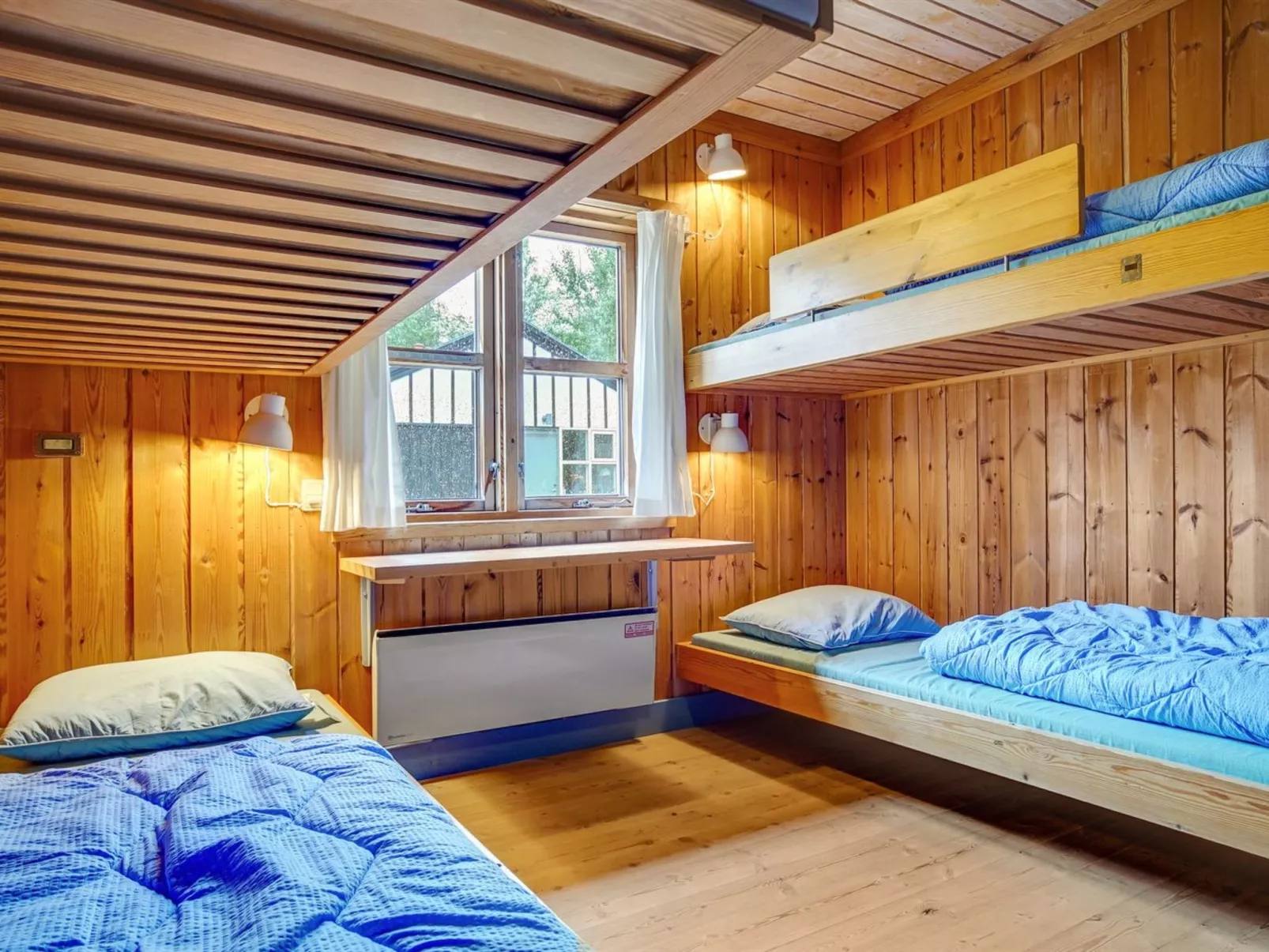 "Bennek" - 200m from the sea-Binnen