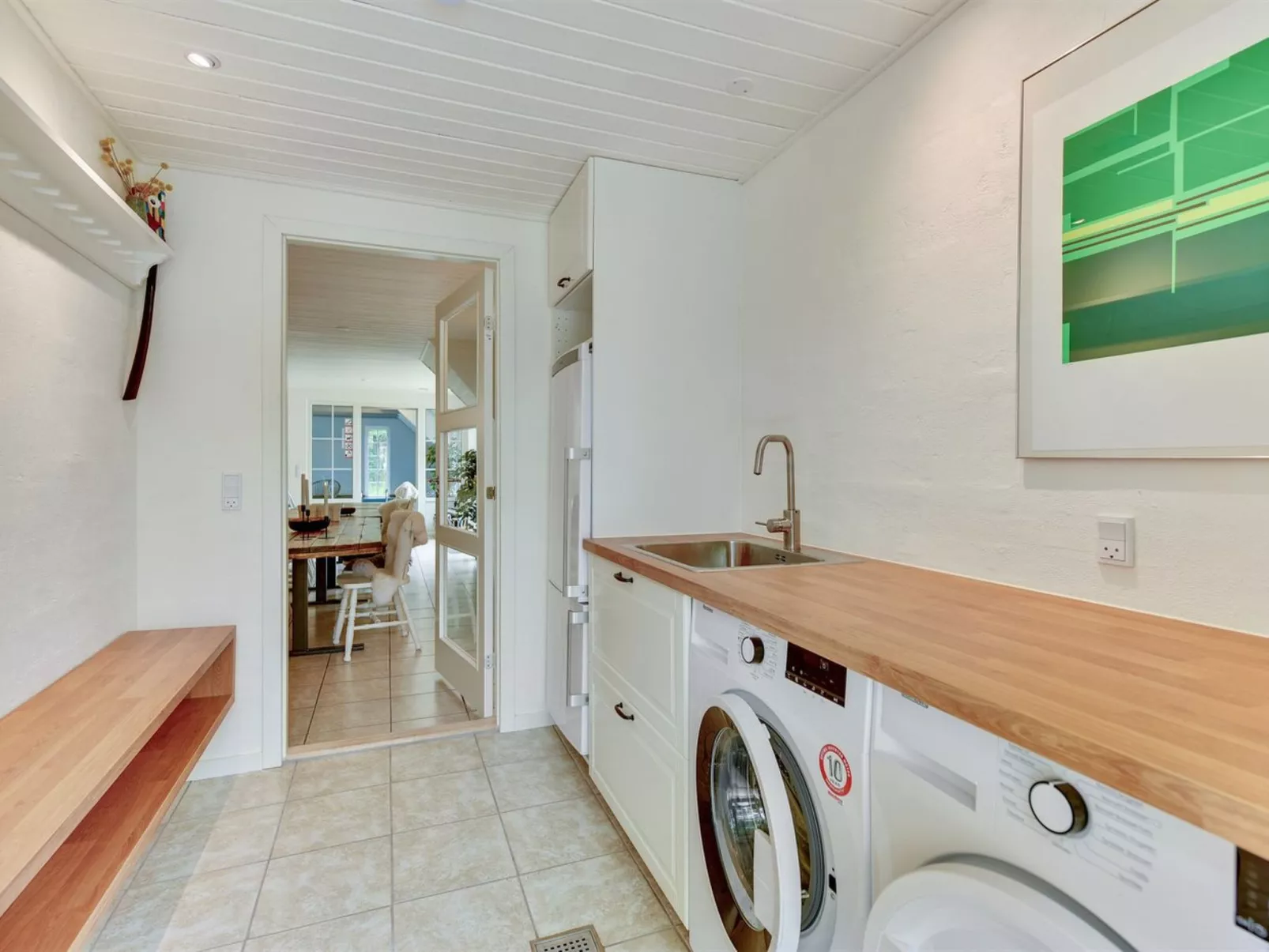 "Erla" - 2.3km from the sea-Binnen