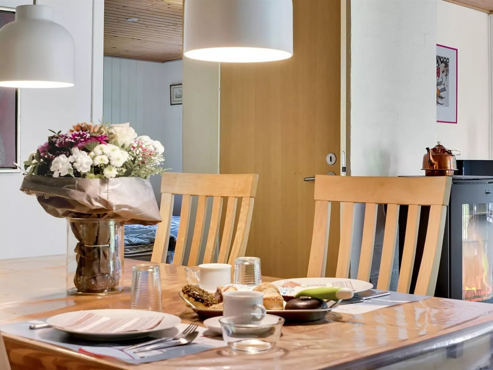 "Gisele" - 30km from the sea-Binnen