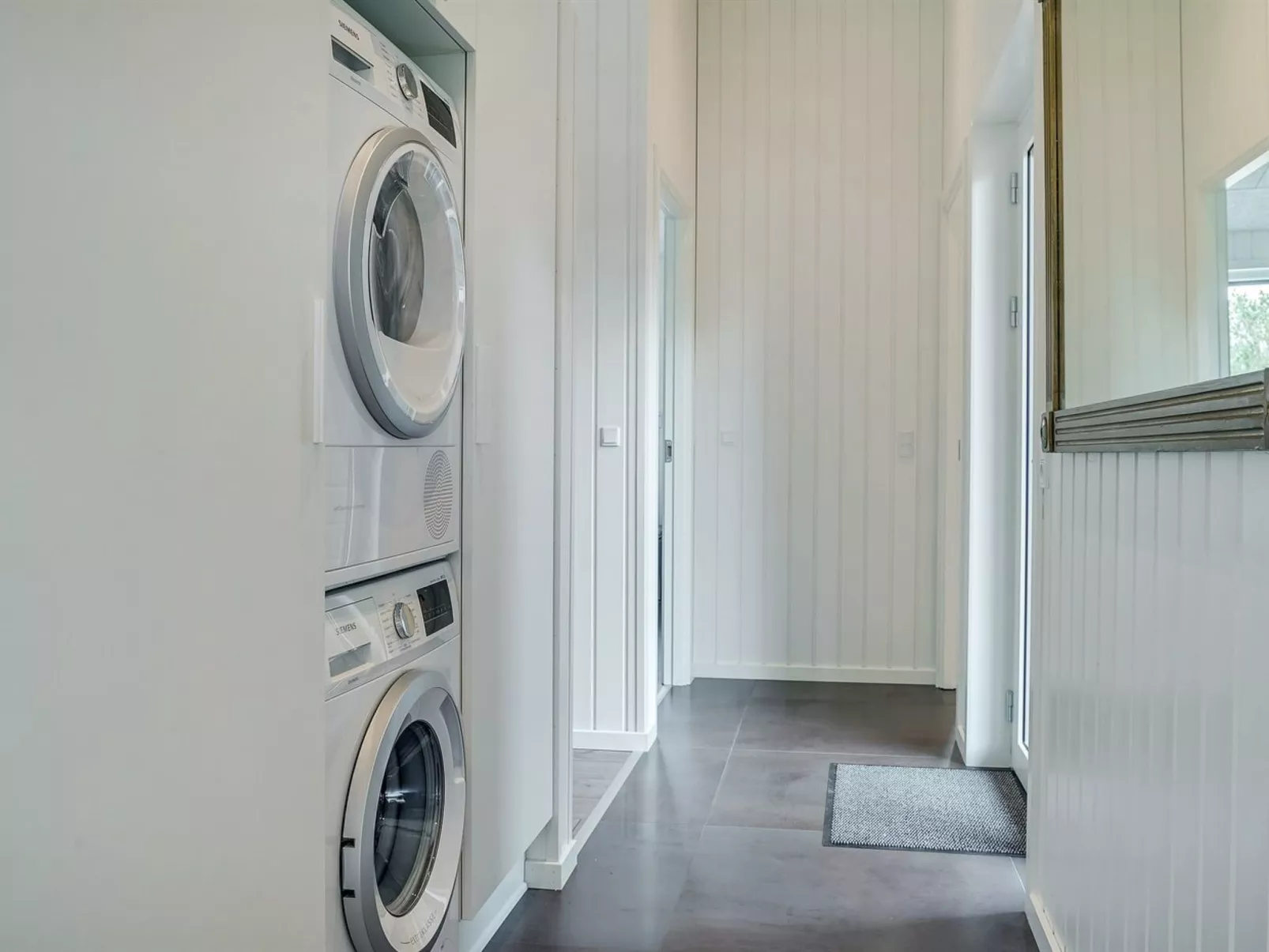 "Helli" - 650m from the sea-Binnen