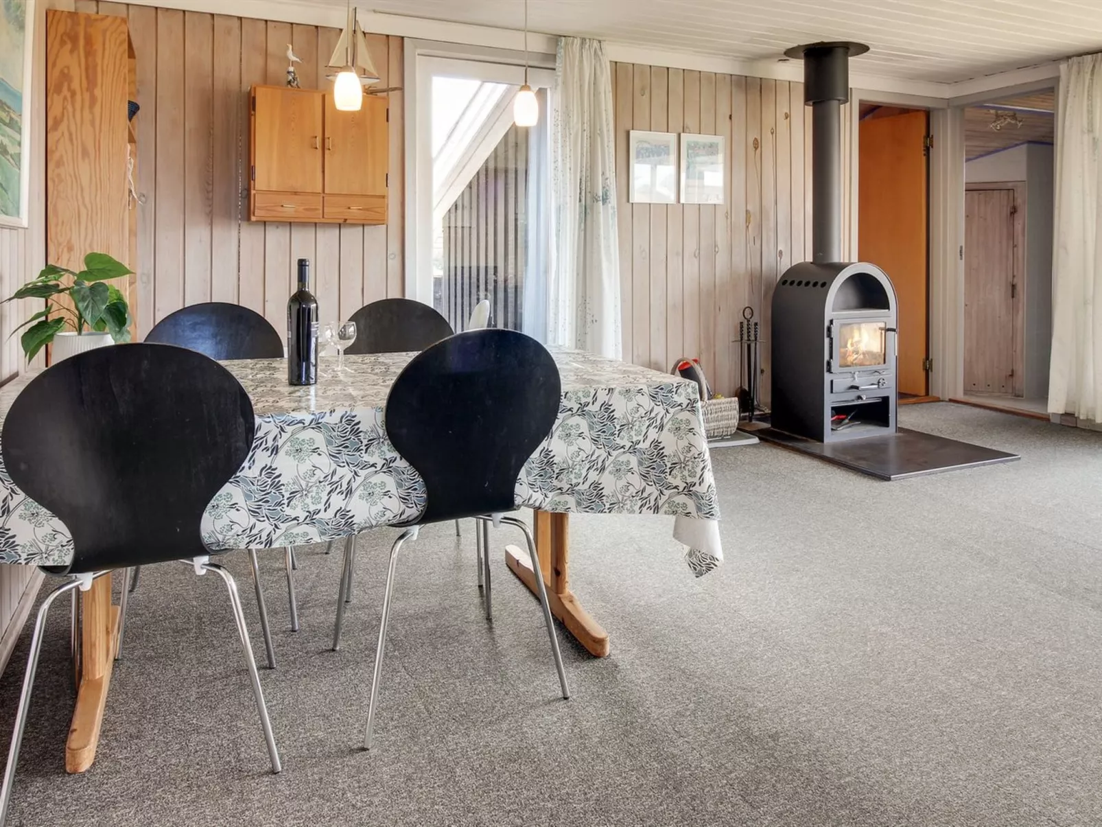 "Babo" -  from the sea-Binnen