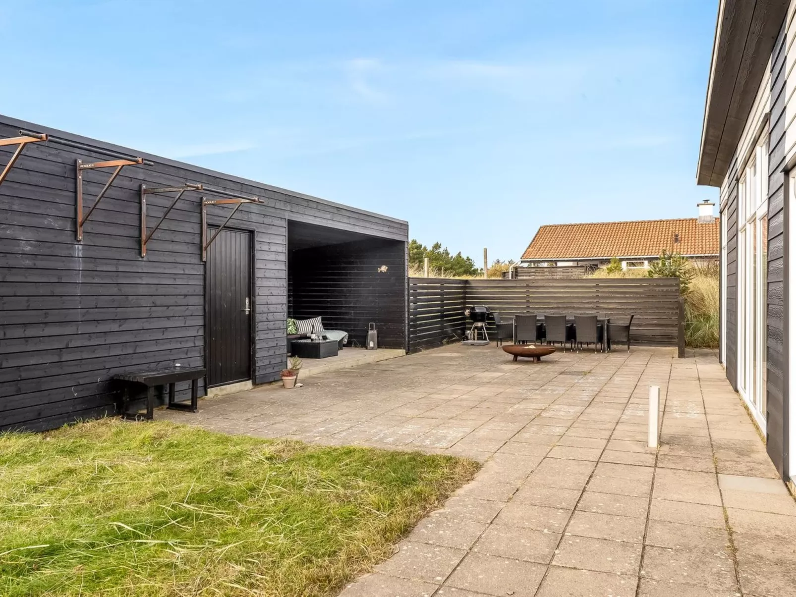 "Pontus" - 400m from the sea