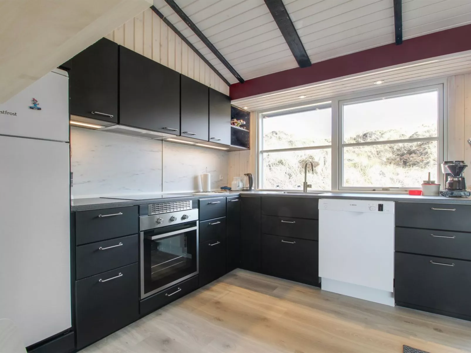 "Vika" - 600m from the sea-Binnen