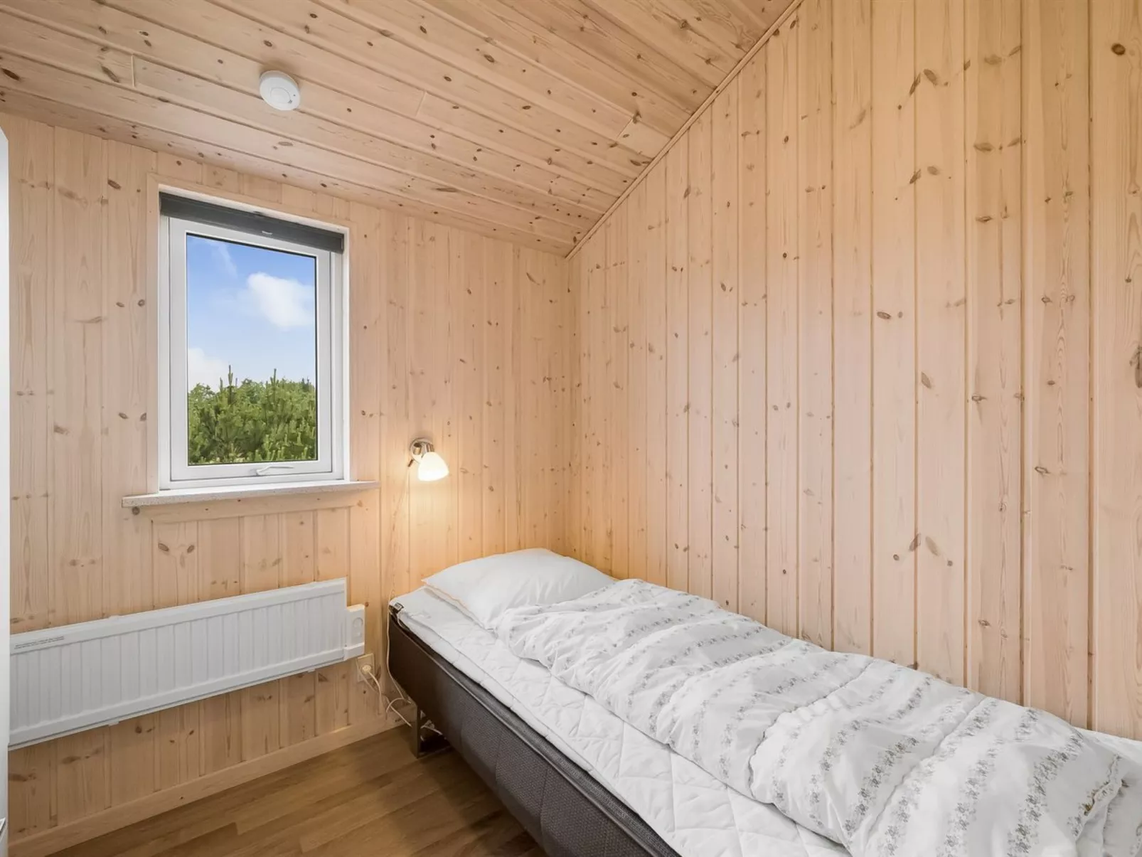 "Clement" - 500m to the fjord-Binnen