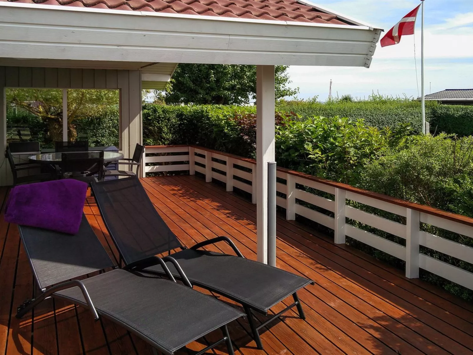 "Stenkil" - 250m from the sea-Buiten