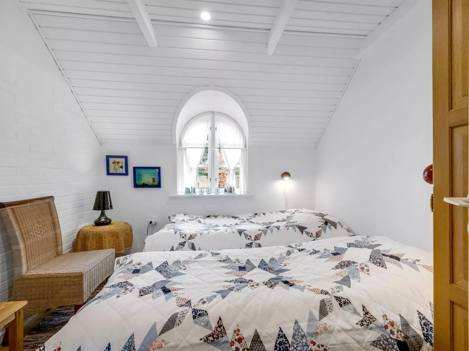 "Annetin" - 850m from the sea-Binnen