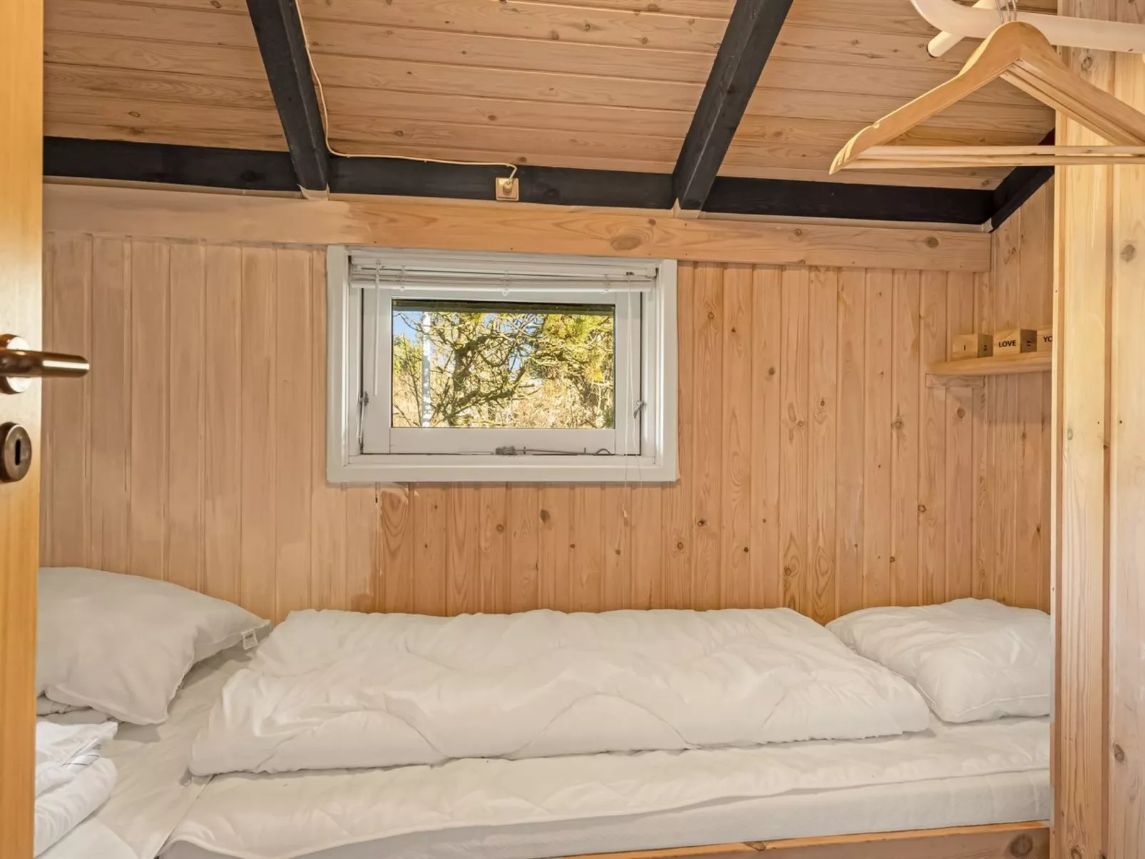 "Eliana" - 350m from the sea-Binnen