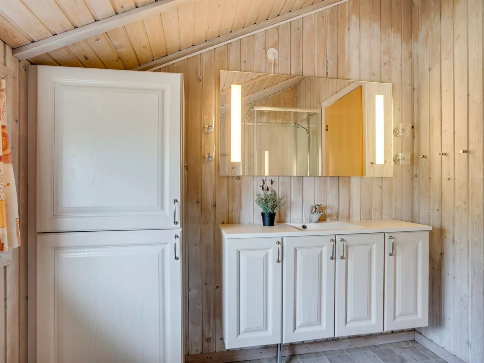 "Arona" - 1.5km from the sea-Binnen