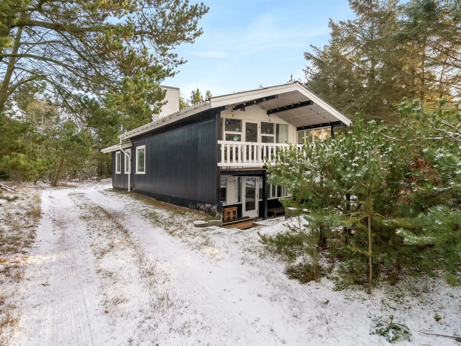 "Freda" - 100m to the fjord-Buiten