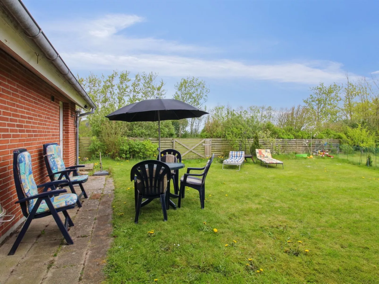 "Fiola" - 20km from the sea-Buiten