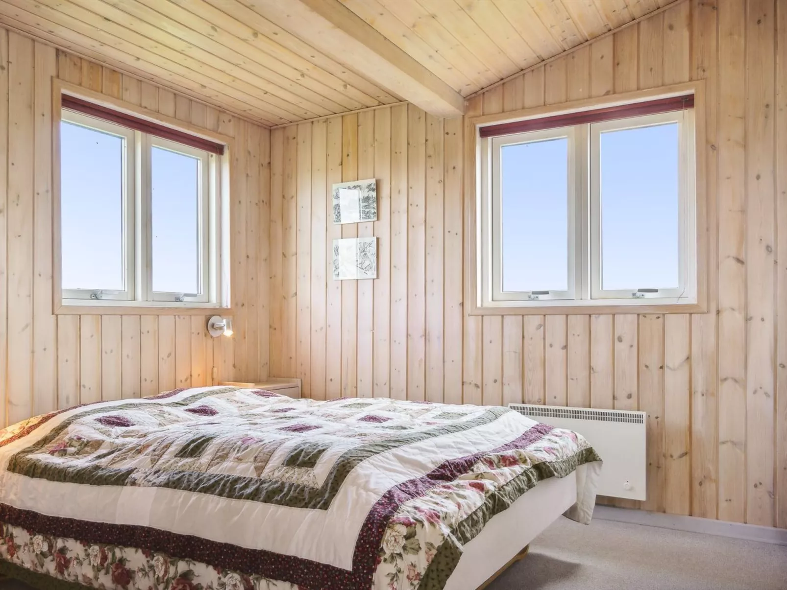 "Fiona" - 800m from the sea-Binnen