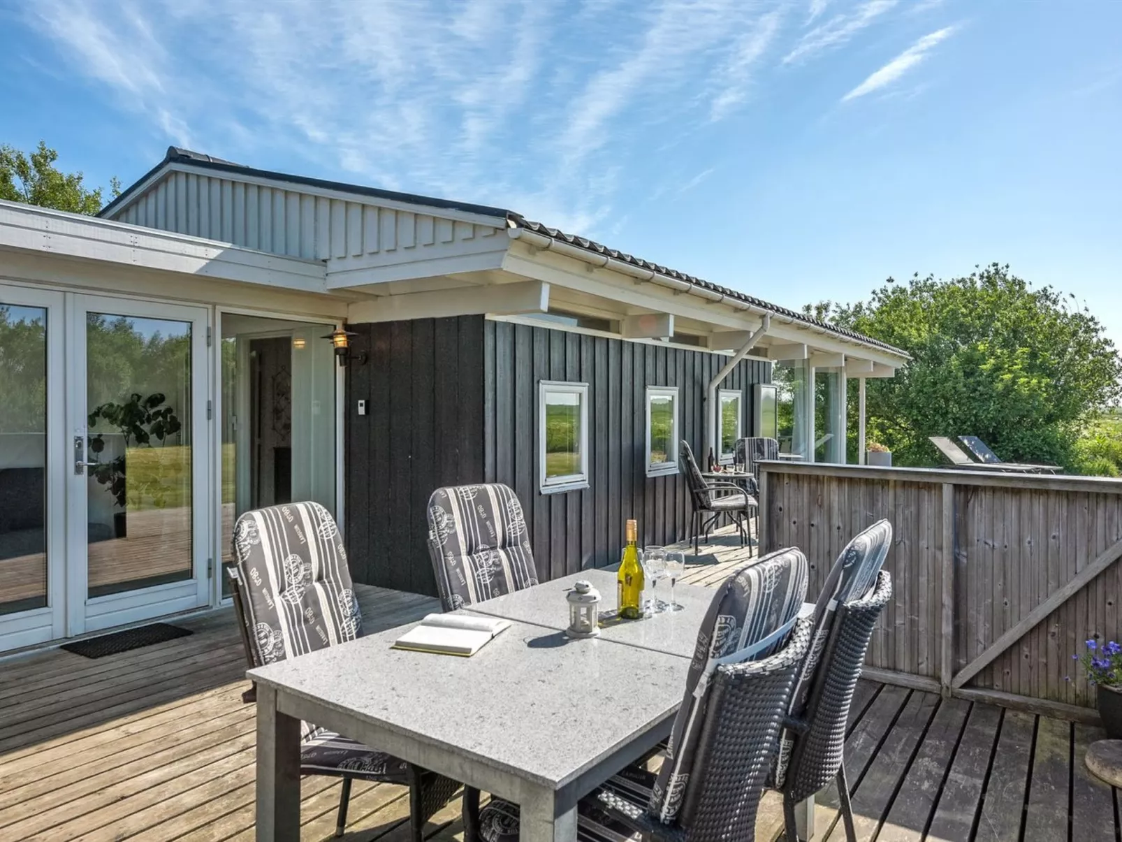 "Anund" - 1.4km from the sea-Buiten